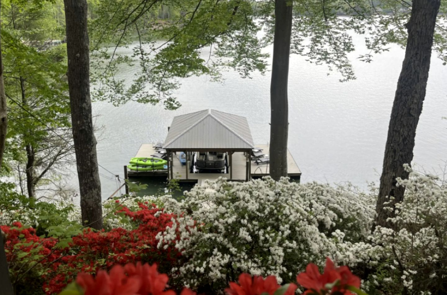 Architectural Lakefront Luxury Retreat with Private Dock near Lake Norman State Park, North Carolina