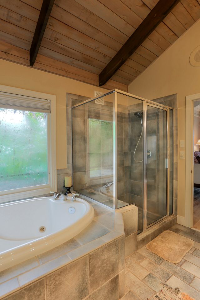 Architectural Lakefront Luxury Retreat with Private Dock near Lake Norman State Park, North Carolina