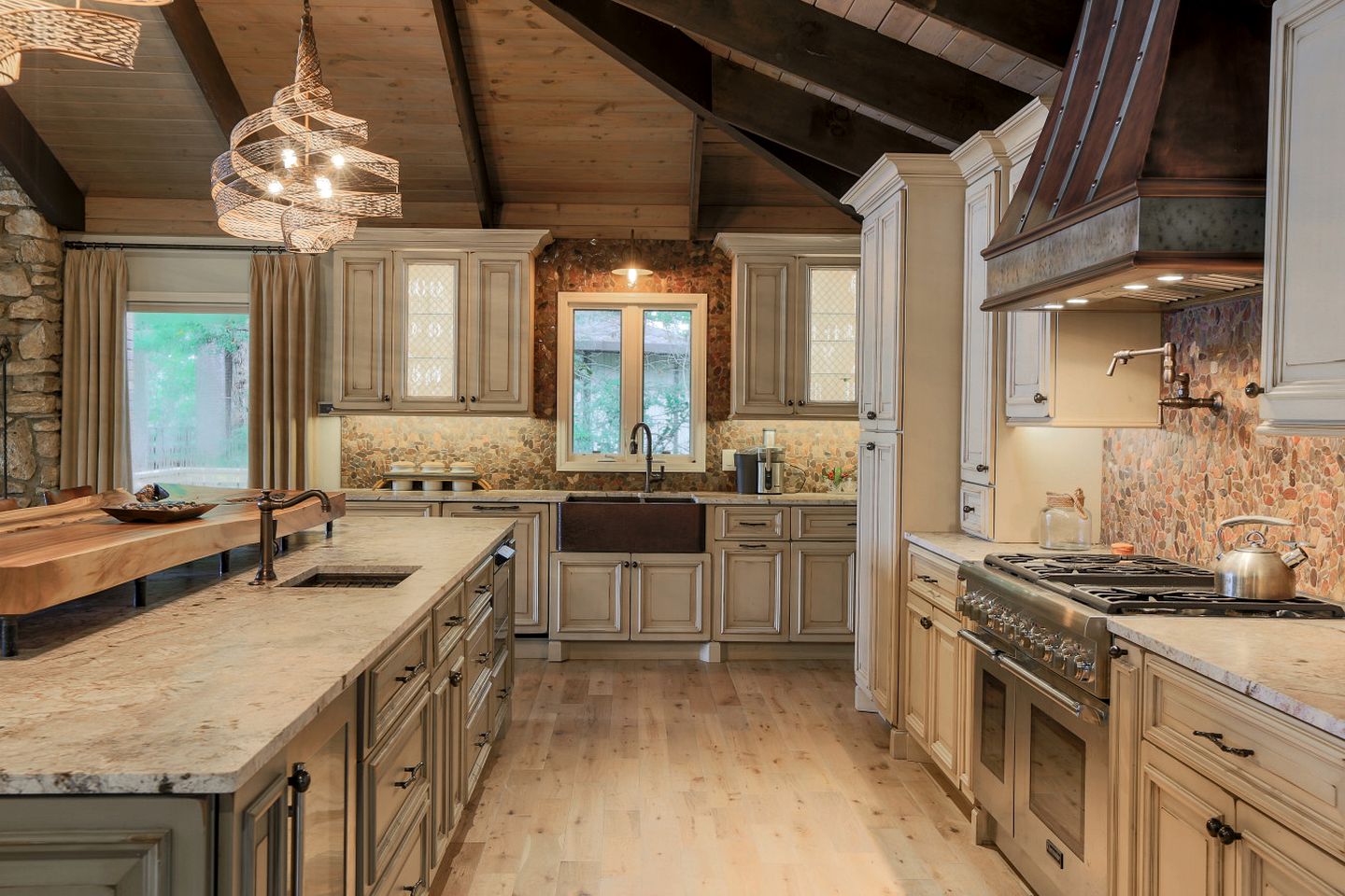 Architectural Lakefront Luxury Retreat with Private Dock near Lake Norman State Park, North Carolina