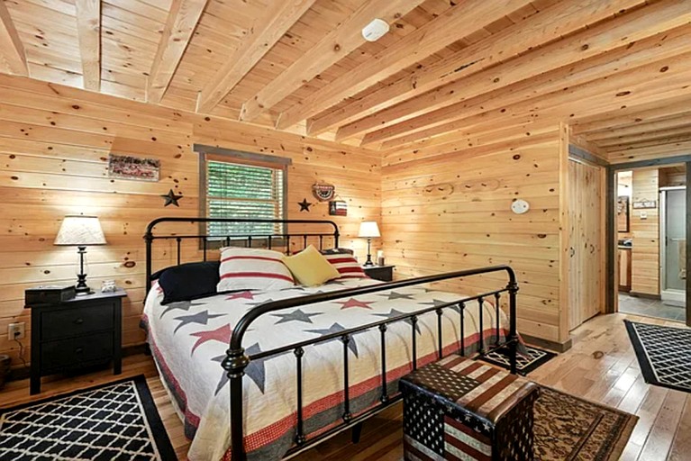 Cabins (United States of America, Greenville, Maine)