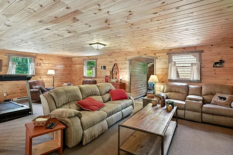 Cabins (United States of America, Greenville, Maine)