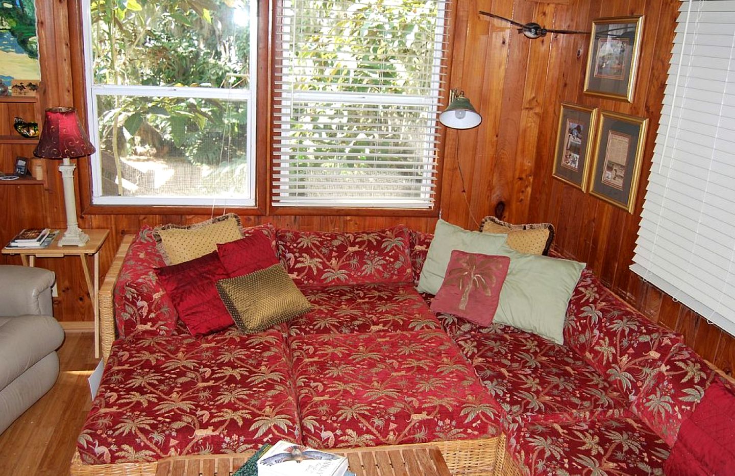 Secluded Cottage Rental with Private Dock on Idyllic Lake Josephine, Florida