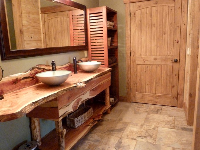 Cabins (Guntersville, Alabama, United States)