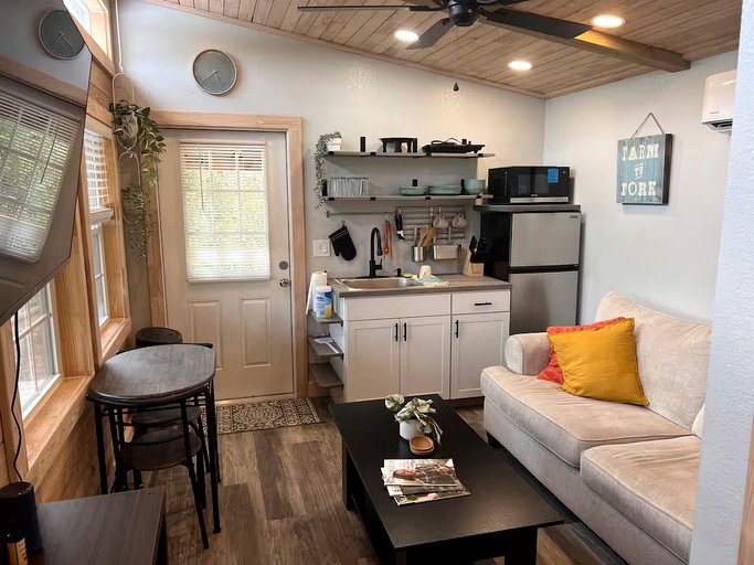 Tiny Houses (United States of America, Punta Gorda, Florida)