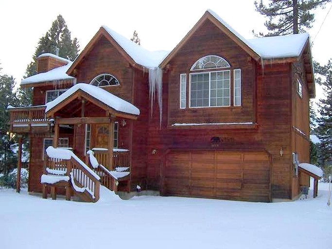 Cabins (Kings Beach, California, United States)