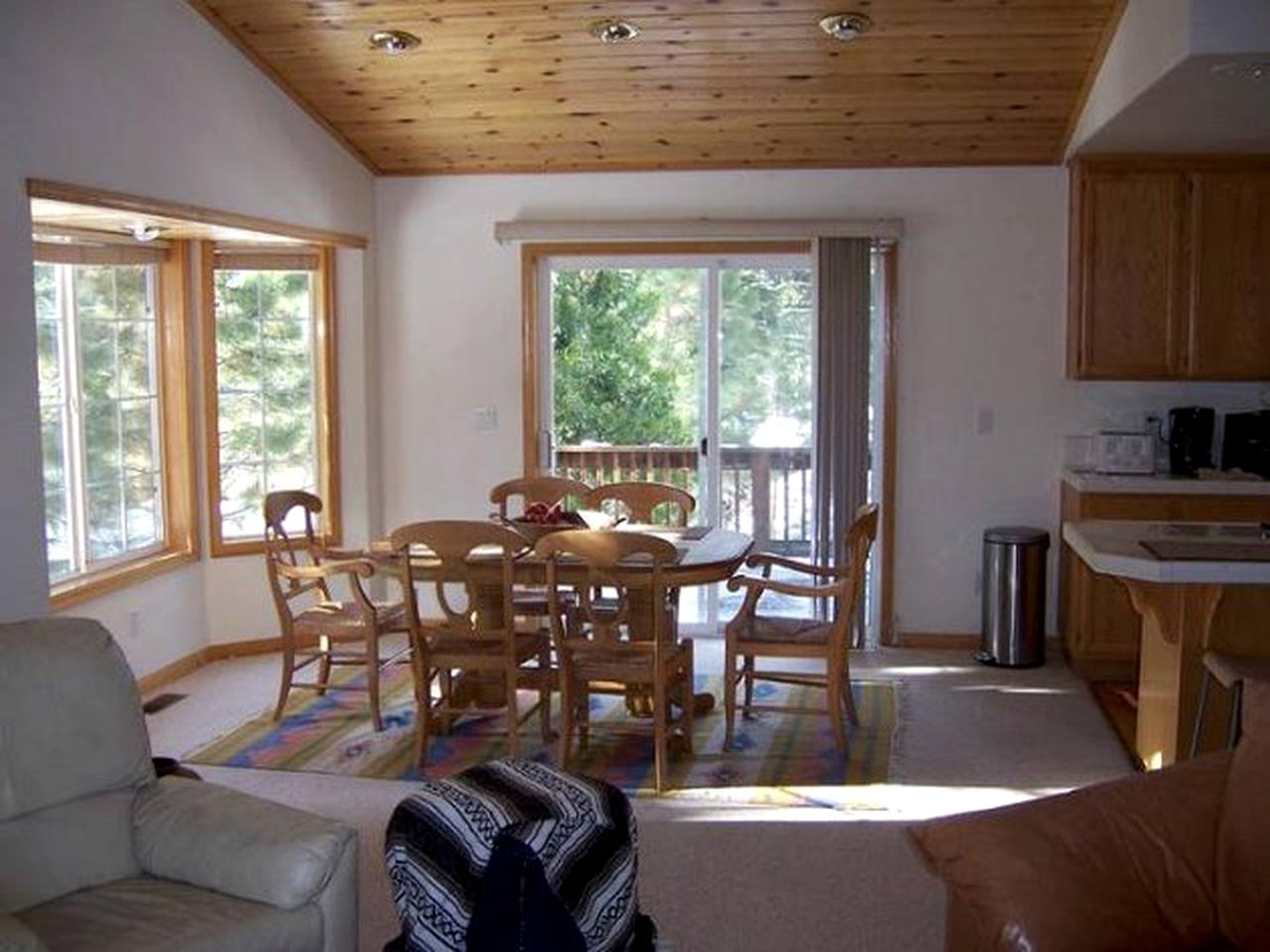 Stately Forest Cabin for Eight Guests near Kings Beach on Lake Tahoe, California