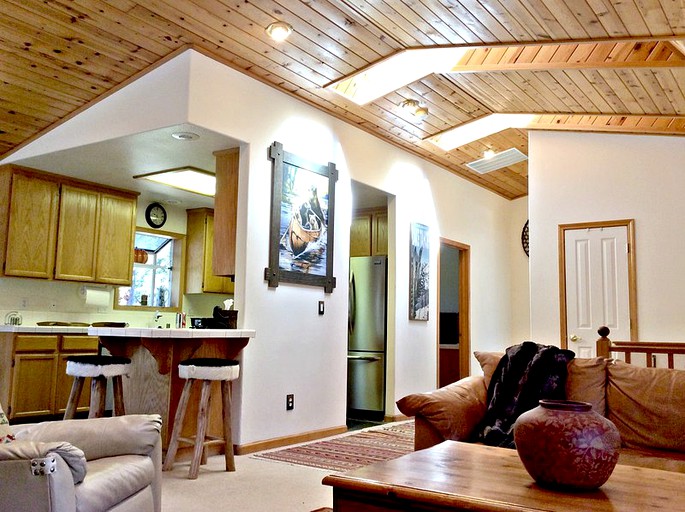 Cabins (Kings Beach, California, United States)