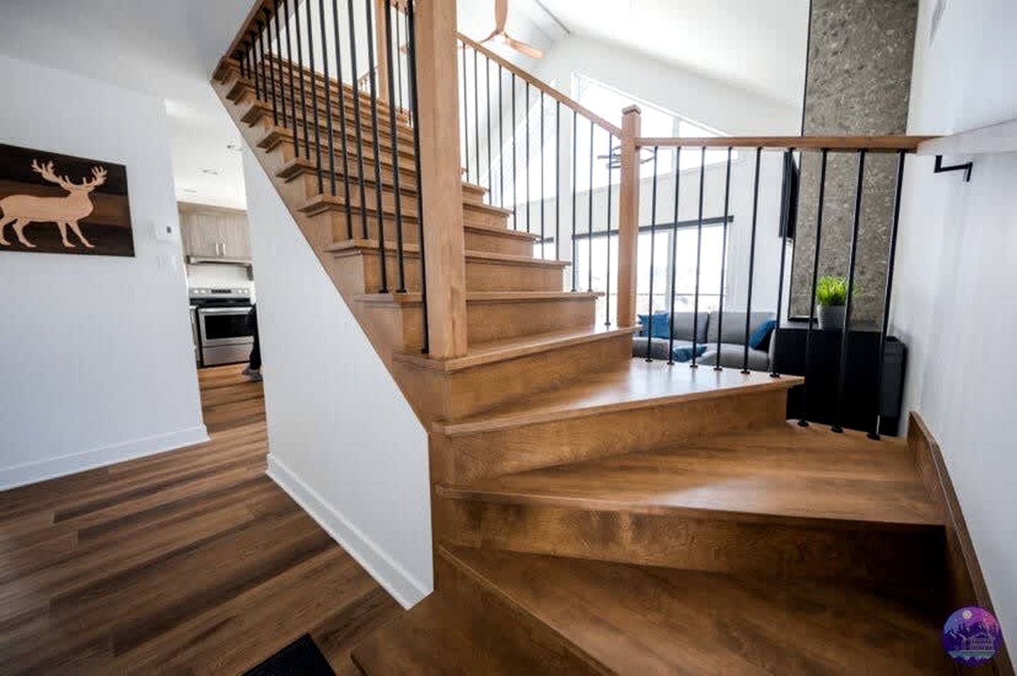 Lake Villa with Hot-Tub, Games and Barbecue Perfect for Water Sports in Saint Come, Quebec