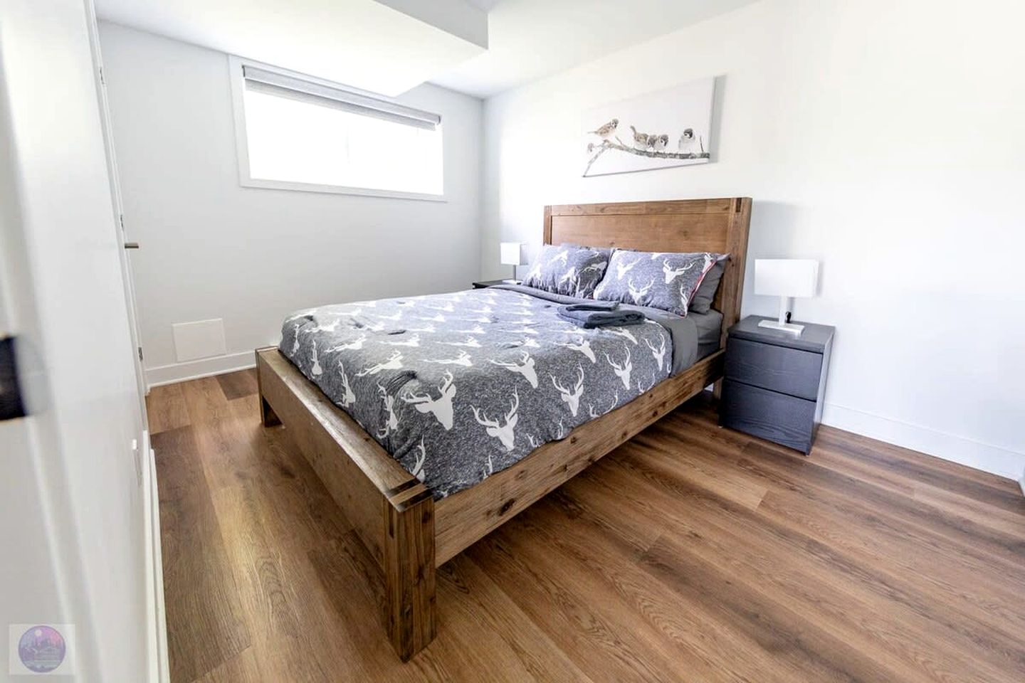 Lake Villa with Hot-Tub, Games and Barbecue Perfect for Water Sports in Saint Come, Quebec