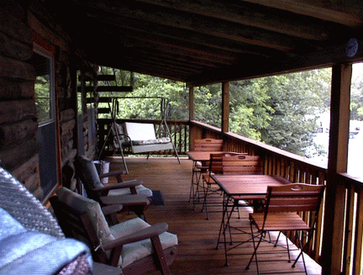 Impressive Cabin Rental with Campfire Area and Beautiful Views near Kentucky Lake