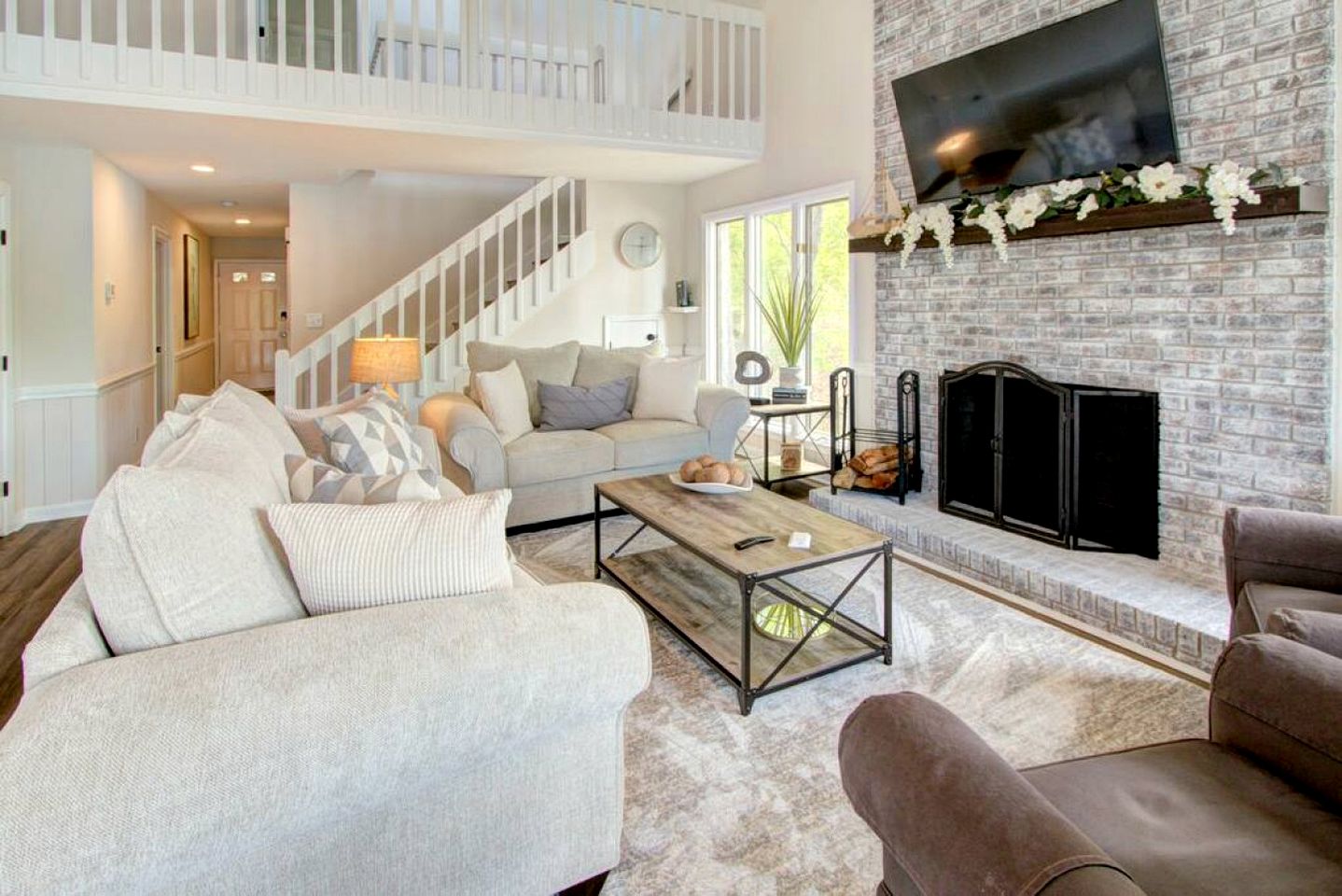 Embrace Nature in this Lakefront Cottage with Fire Pit in Charlotte, North Carolina