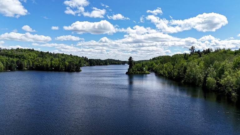 Cabins (Canada, Saint-Didace, Quebec)