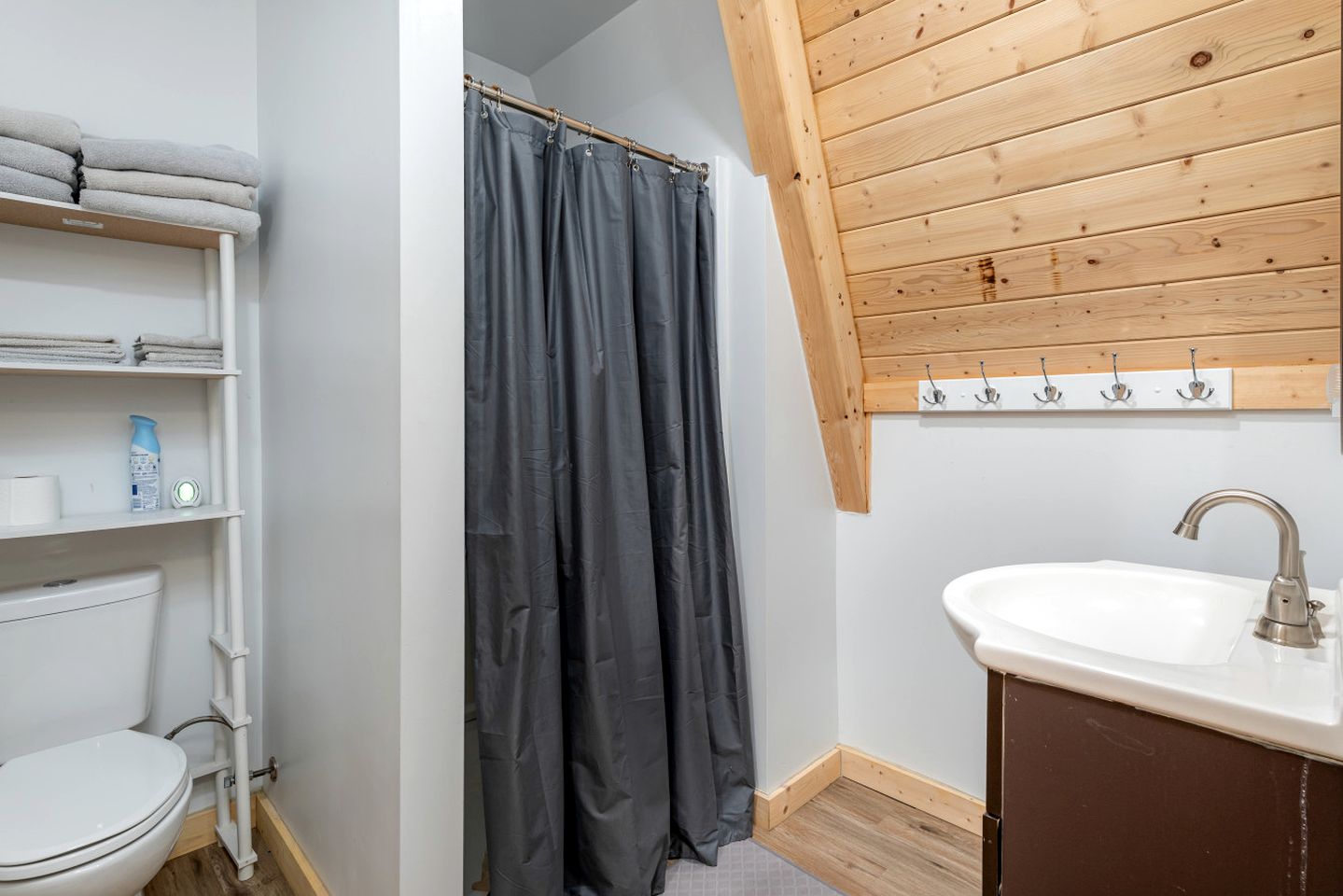 Lakefront A-Frame with Lofted Interior Ideal for Outdoor Activities in Michigan