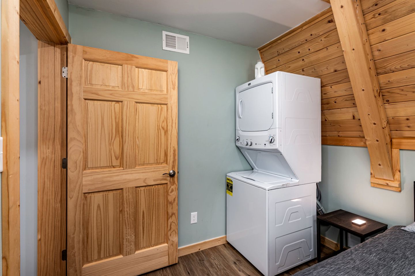 Lakefront A-Frame with Lofted Interior Ideal for Outdoor Activities in Michigan