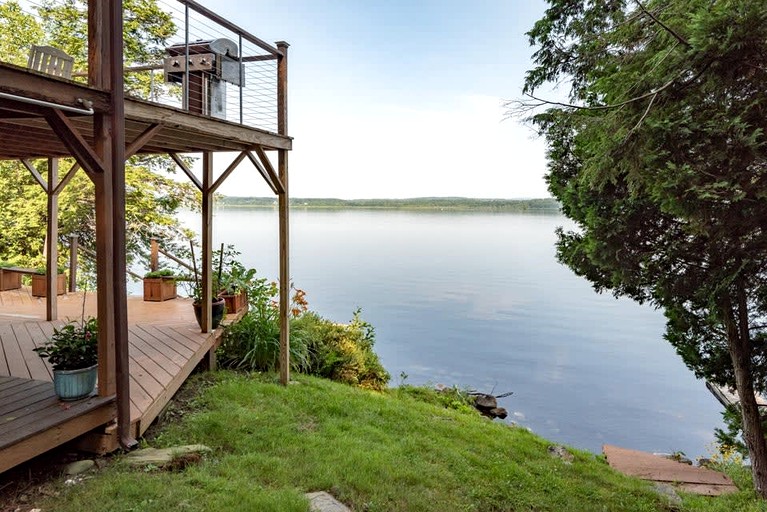 Cabins (United States of America, Sidney, Maine)