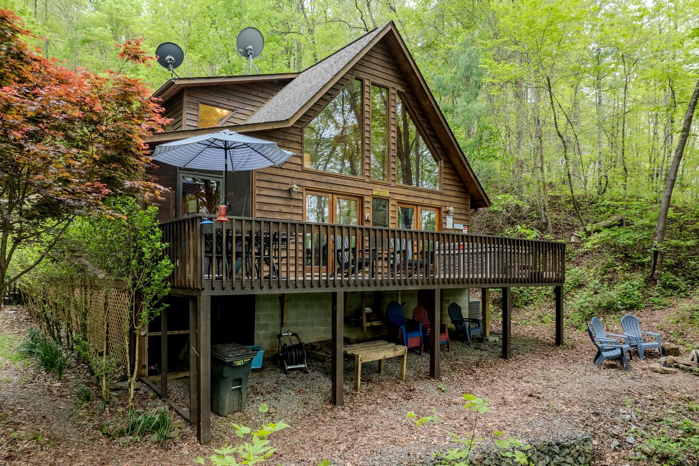 Breathtaking Wooden Cabin with Hot-tub in Murphy, North Carolina