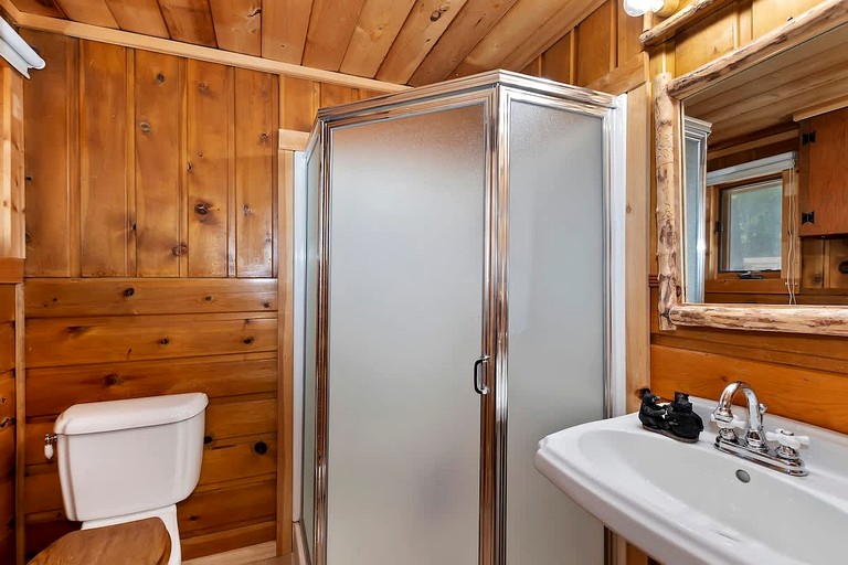 Cabins (United States of America, Big Bear Lake, California)