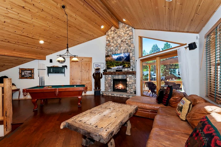 Cabins (United States of America, Big Bear Lake, California)