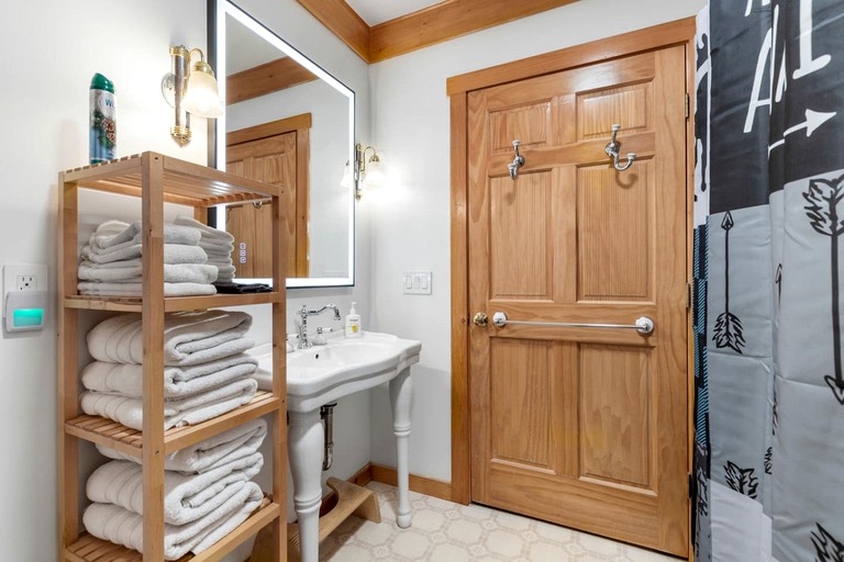 Cabins (United States of America, Pittsburg, New Hampshire)