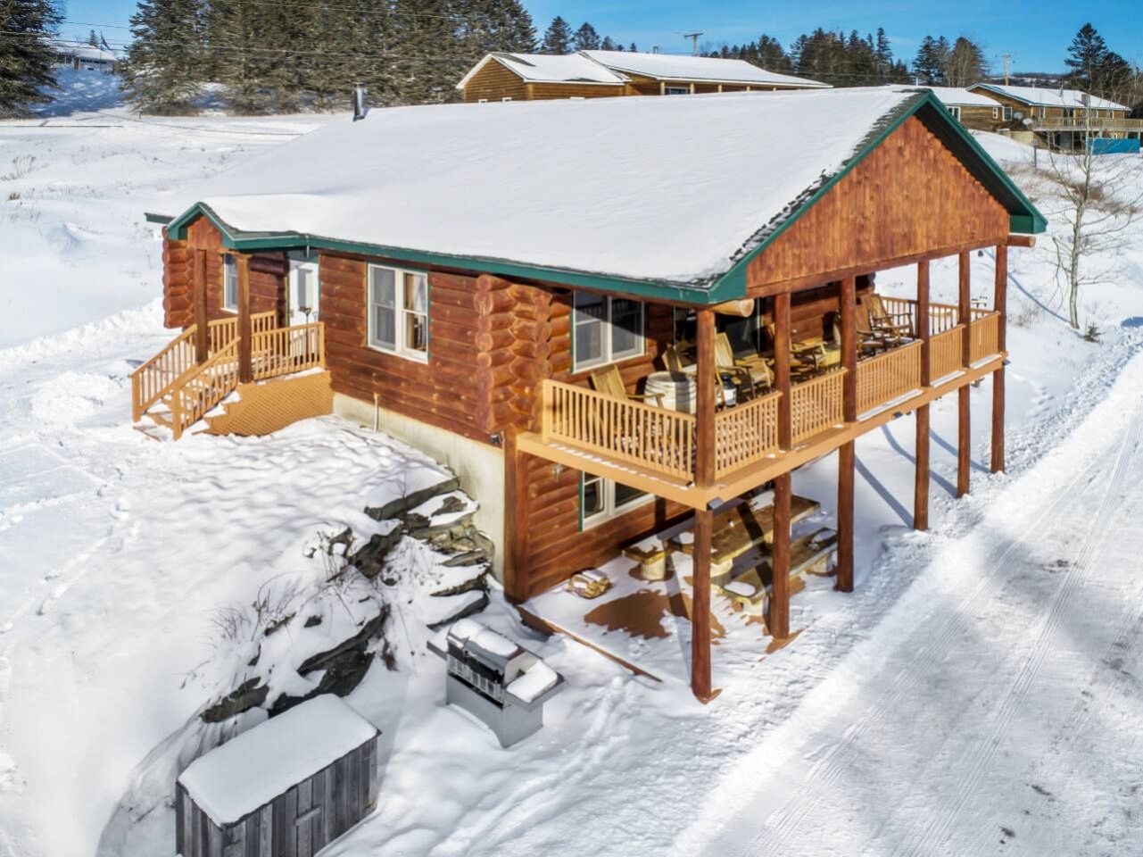 Lakefront Cabin Incredible for a Peaceful and Serene Getaway in New Hampshire