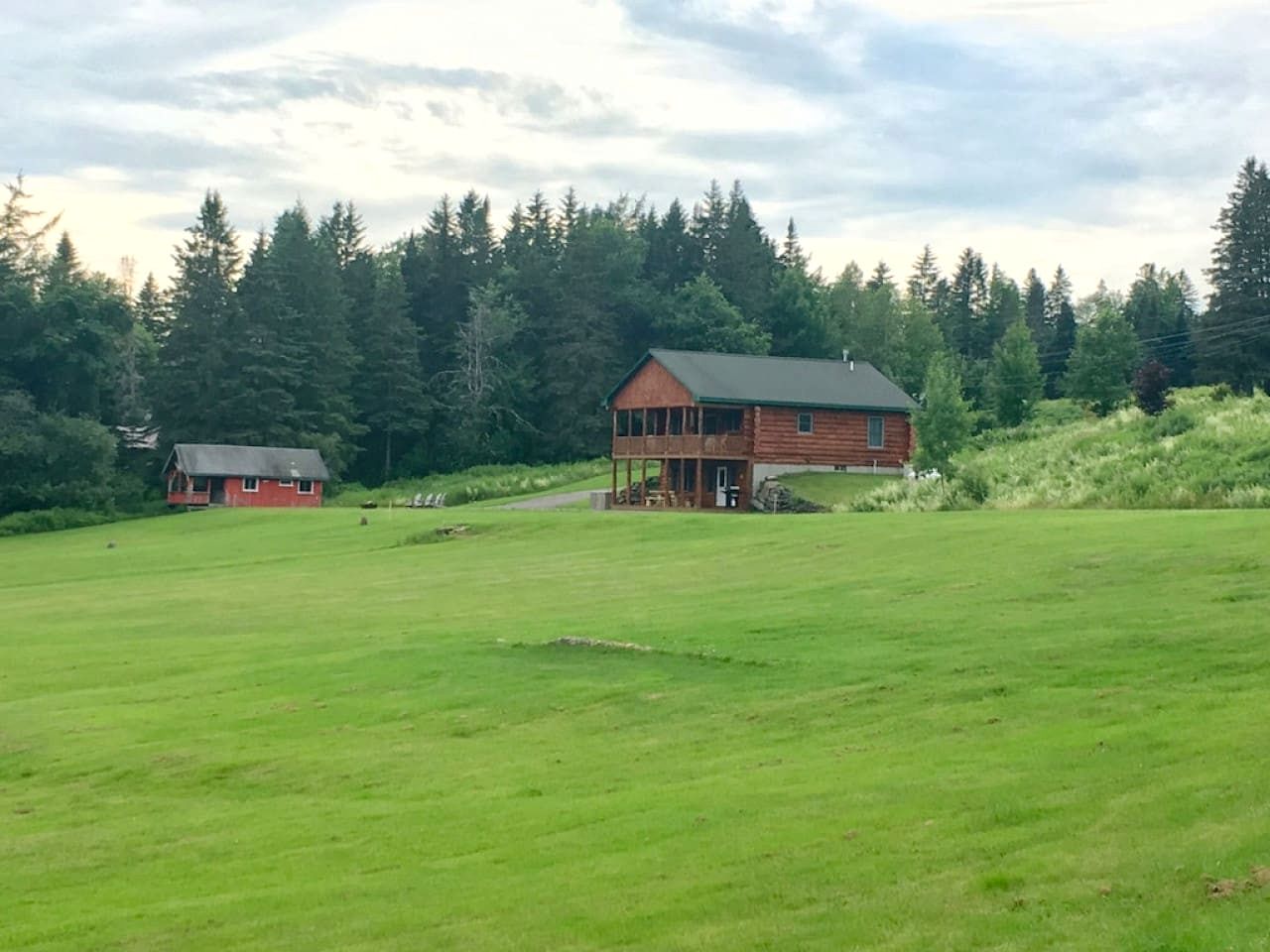 Lakefront Cabin Incredible for a Peaceful and Serene Getaway in New Hampshire