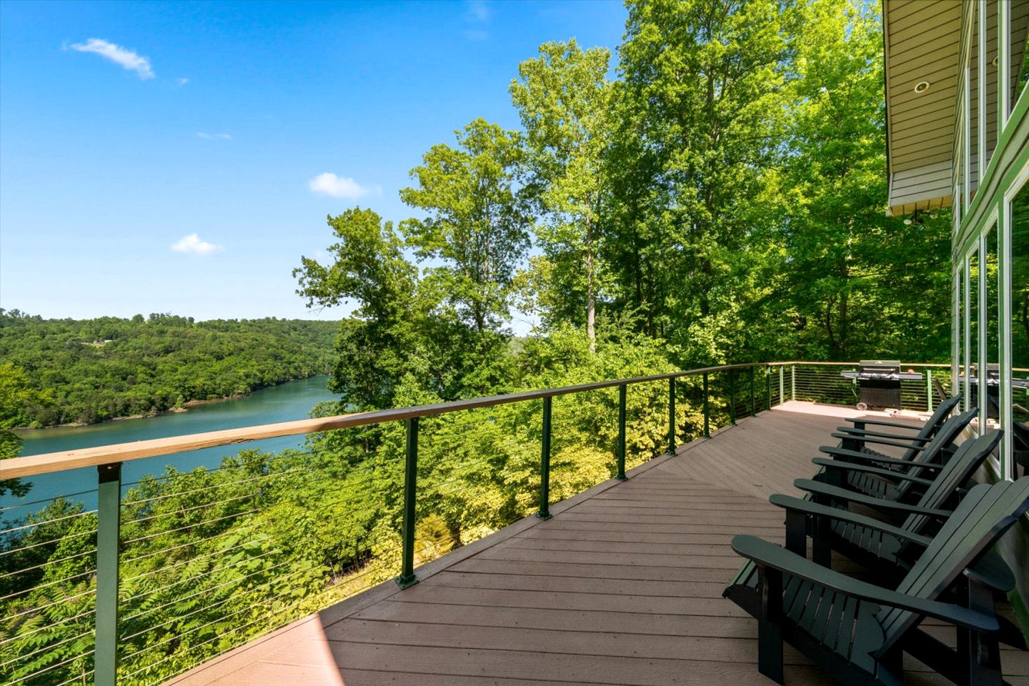 Lakefront Cabin with Pool and Covered Dock in Tennessee