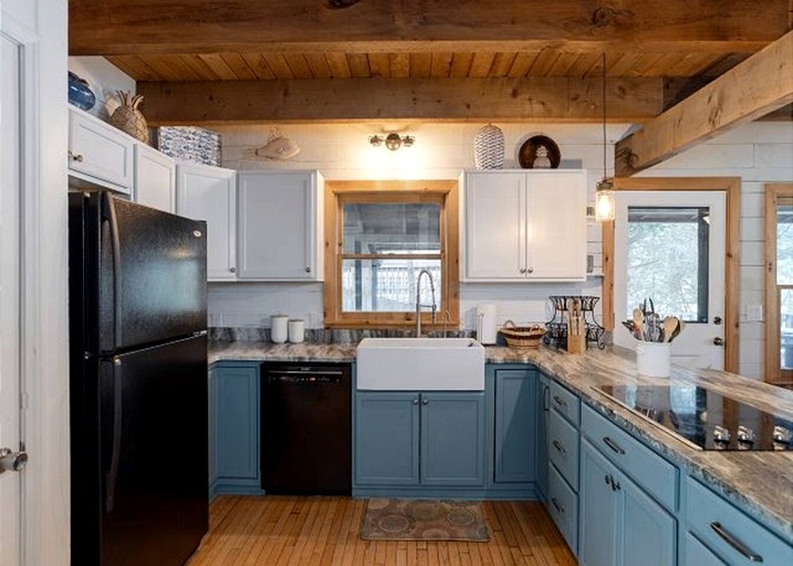 Cabins (United States of America, Glenville, North Carolina)