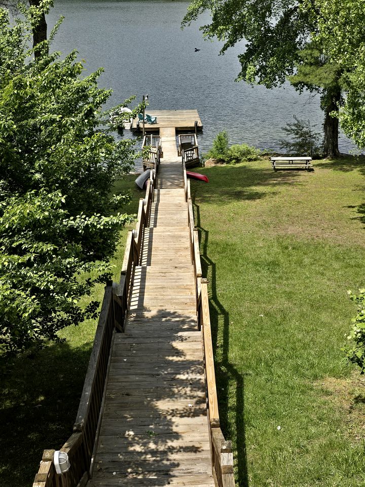 Mountain Lake House in North Carolina