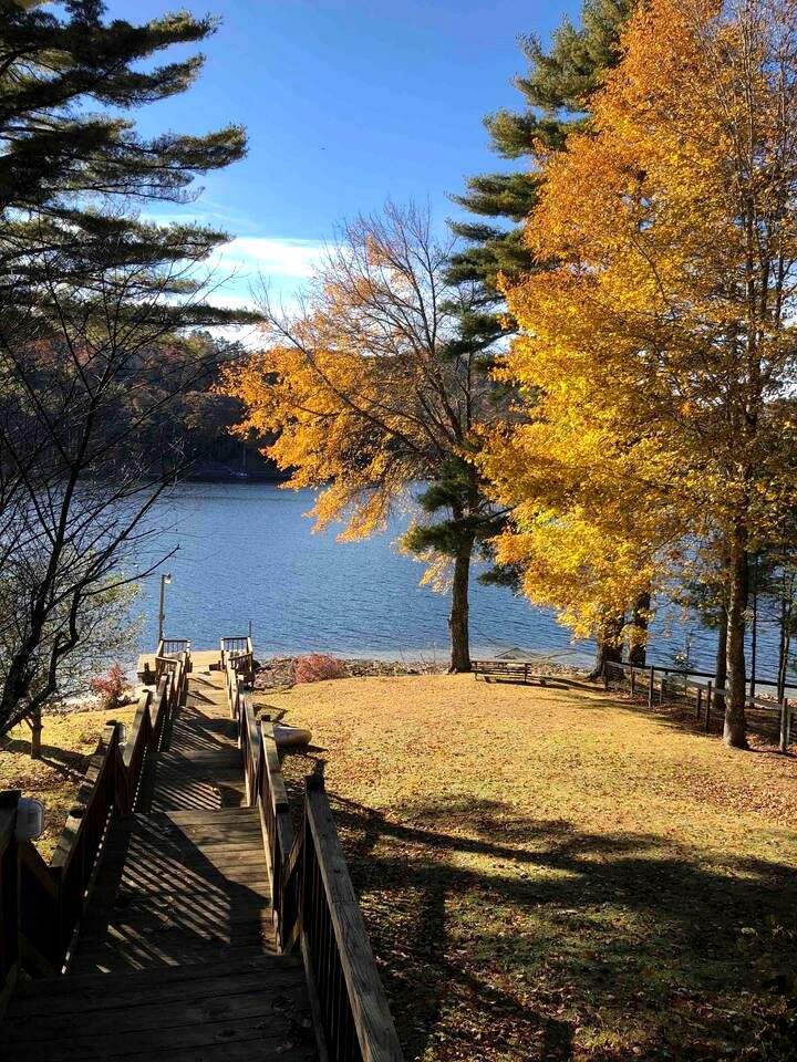 Mountain Lake House in North Carolina