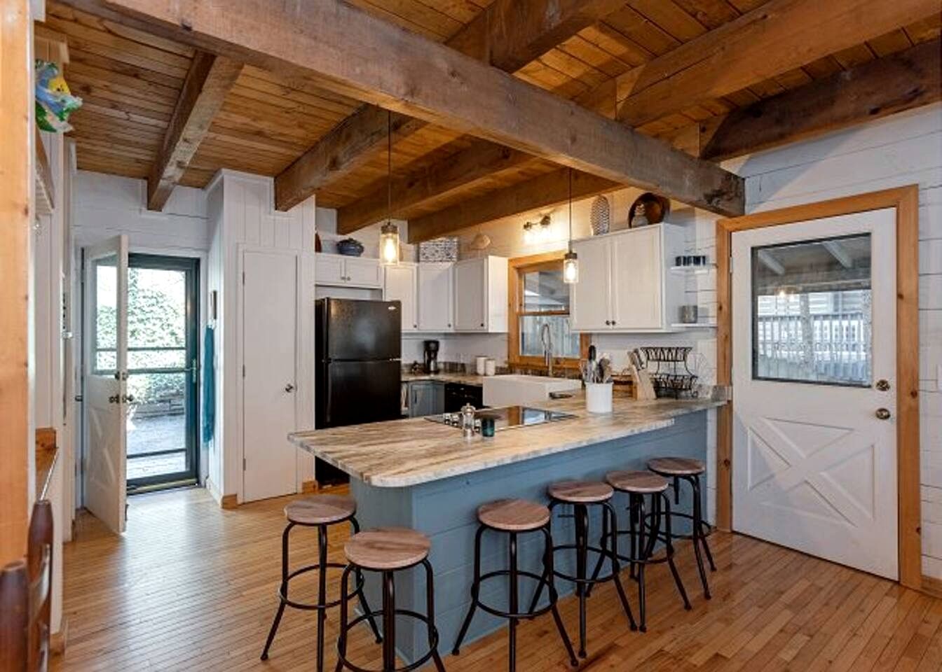 Mountain Lake House in North Carolina