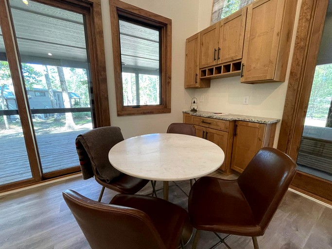 Cabins (United States of America, Tracy City, Tennessee)