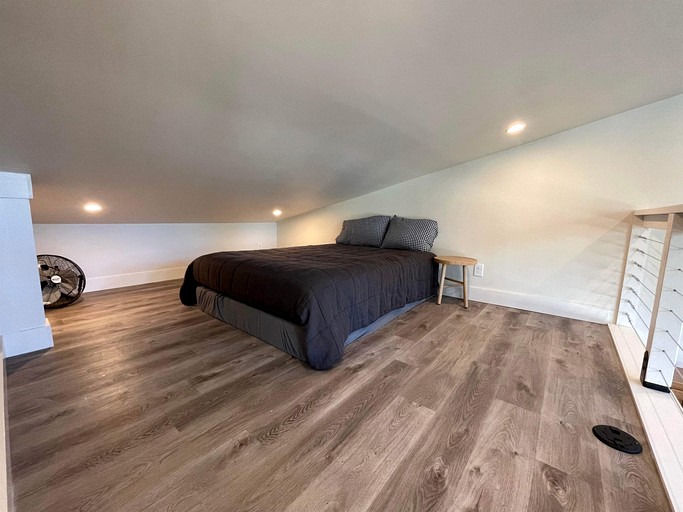 Cabins (United States of America, Tracy City, Tennessee)