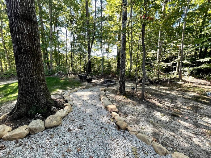 Cabins (United States of America, Tracy City, Tennessee)