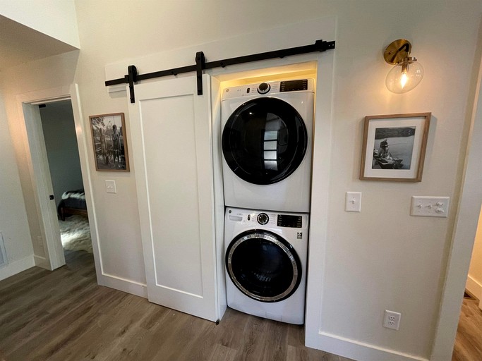 Cabins (United States of America, Tracy City, Tennessee)