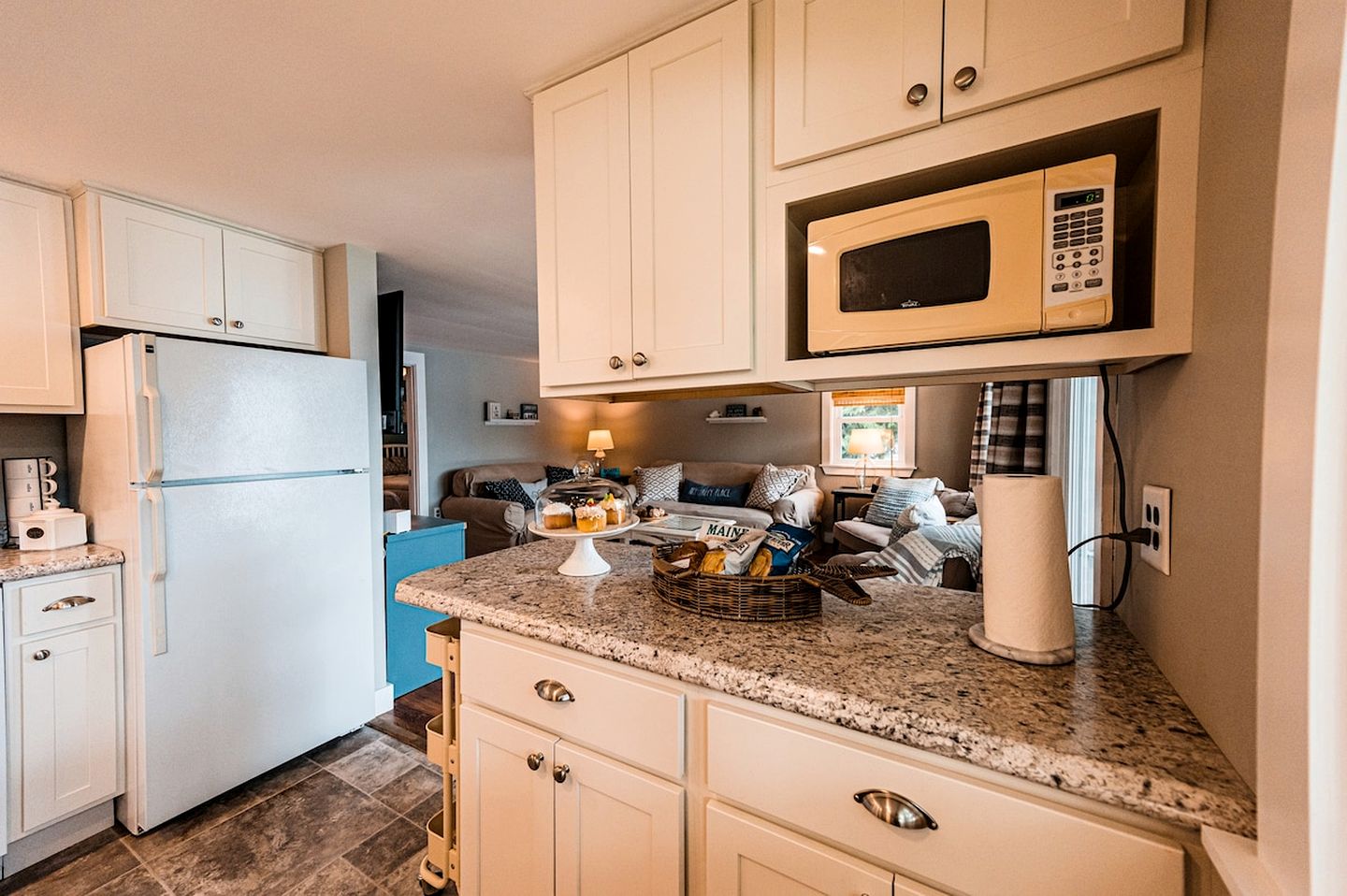 Lakefront Homey Cottage Offering Pristine Views of Cobosseecontee Lake from the Deck in Winthrop, Maine