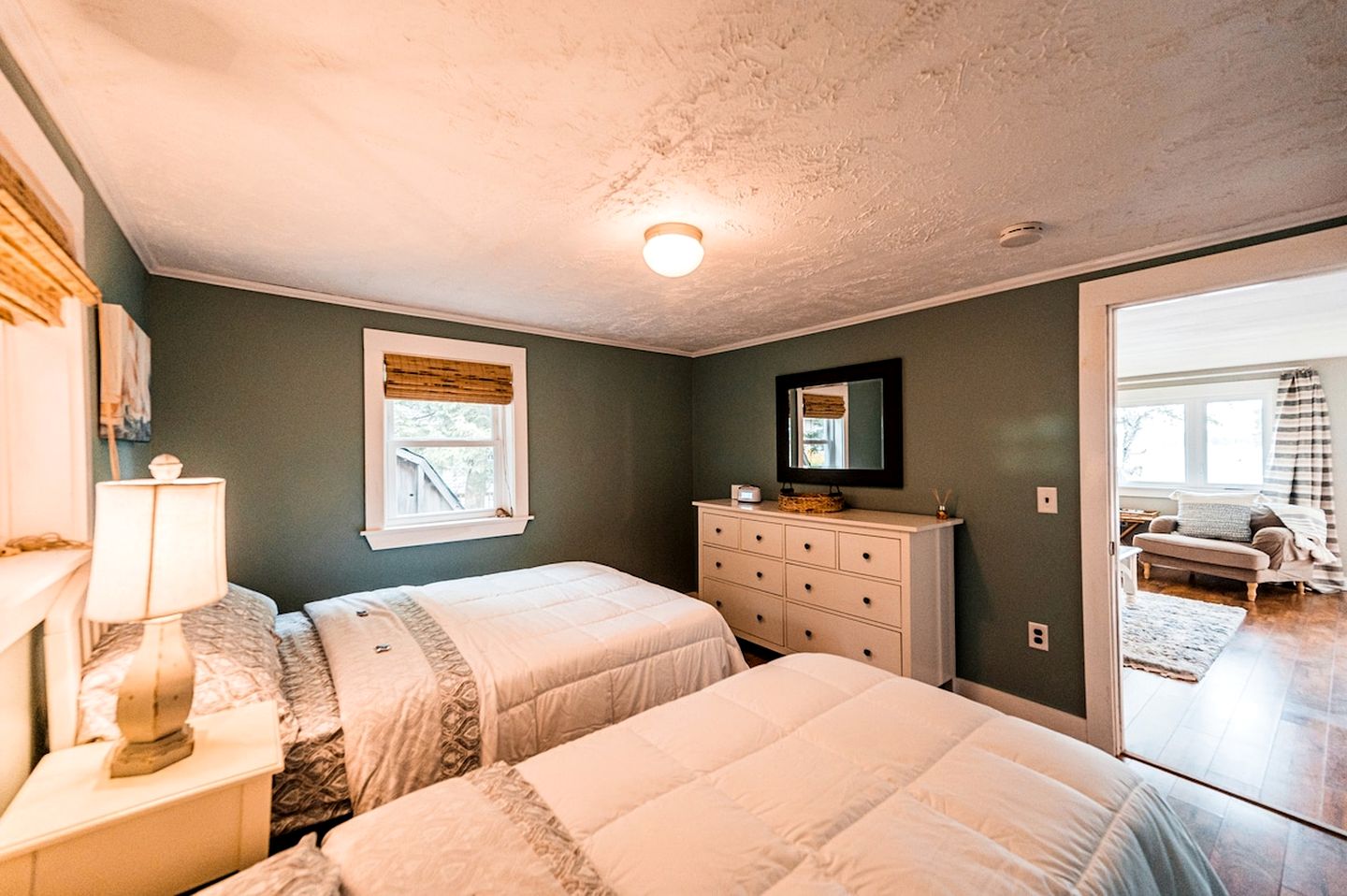 Lakefront Homey Cottage Offering Pristine Views of Cobosseecontee Lake from the Deck in Winthrop, Maine