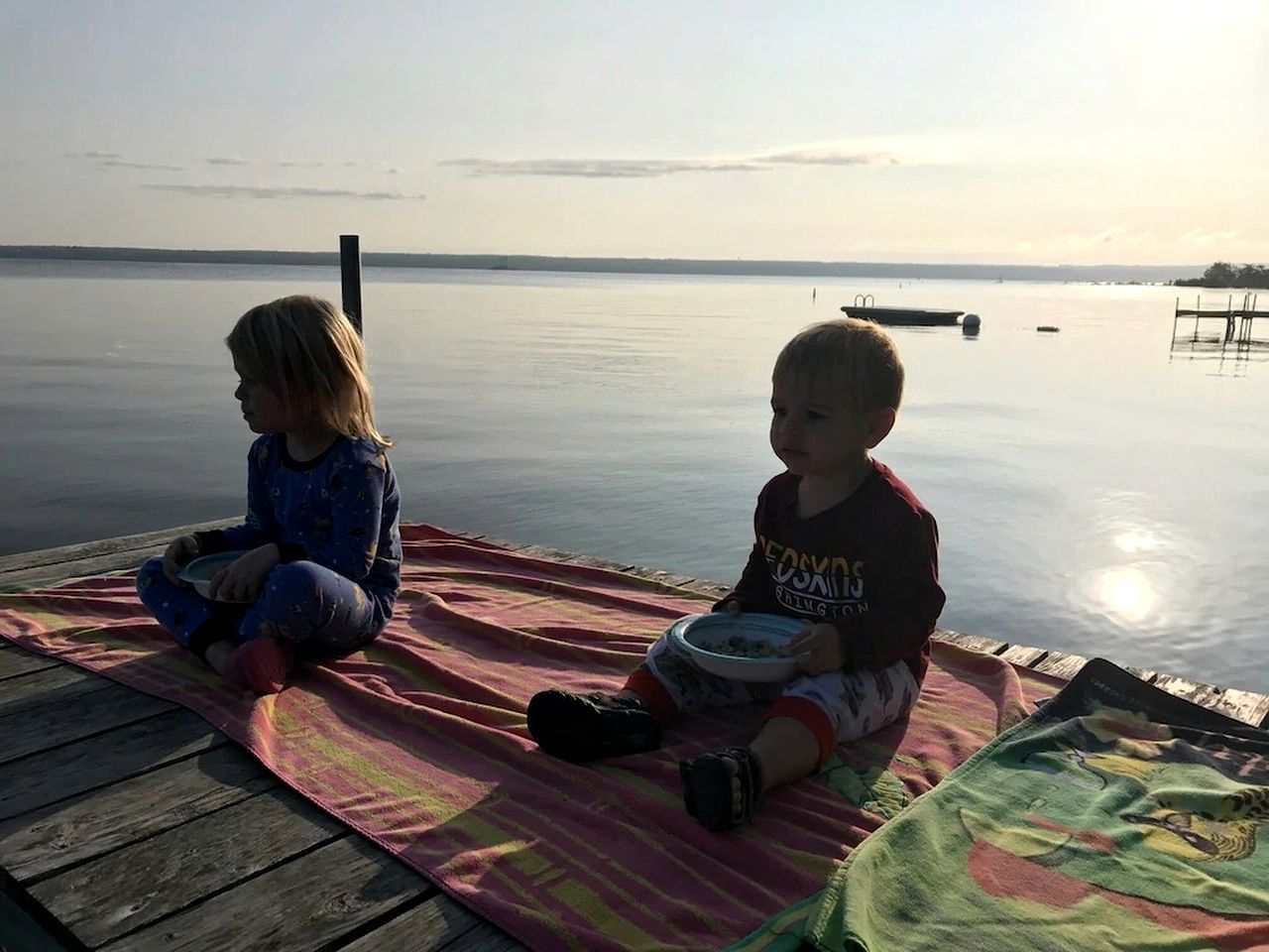 Lakefront Cottage with Cozy Interior and Jacuzzi in Dresden, New York