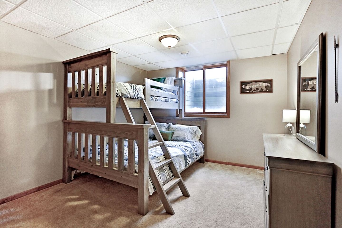 Lakefront Cottage Fully Equipped with Excellent Location in Saint Croix Falls, Wisconsin