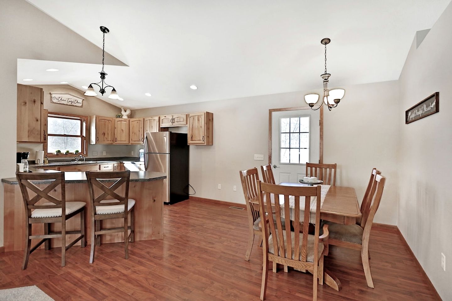 Lakefront Cottage Fully Equipped with Excellent Location in Saint Croix Falls, Wisconsin