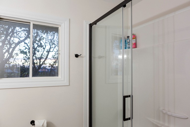 Cottages (Canada, Prince Edward, Ontario)