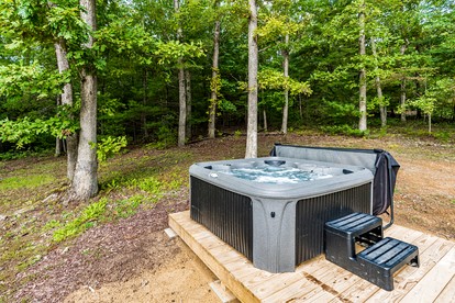 Lakefront Cabin with Hot Tub, Fire Pit, Covered Porch and Kayaks for the Perfect Berkeley Springs, WV Getaway - Photo 2
