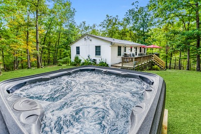 Lakefront Cabin with Hot Tub, Fire Pit, Covered Porch and Kayaks for the Perfect Berkeley Springs, WV Getaway photo 5