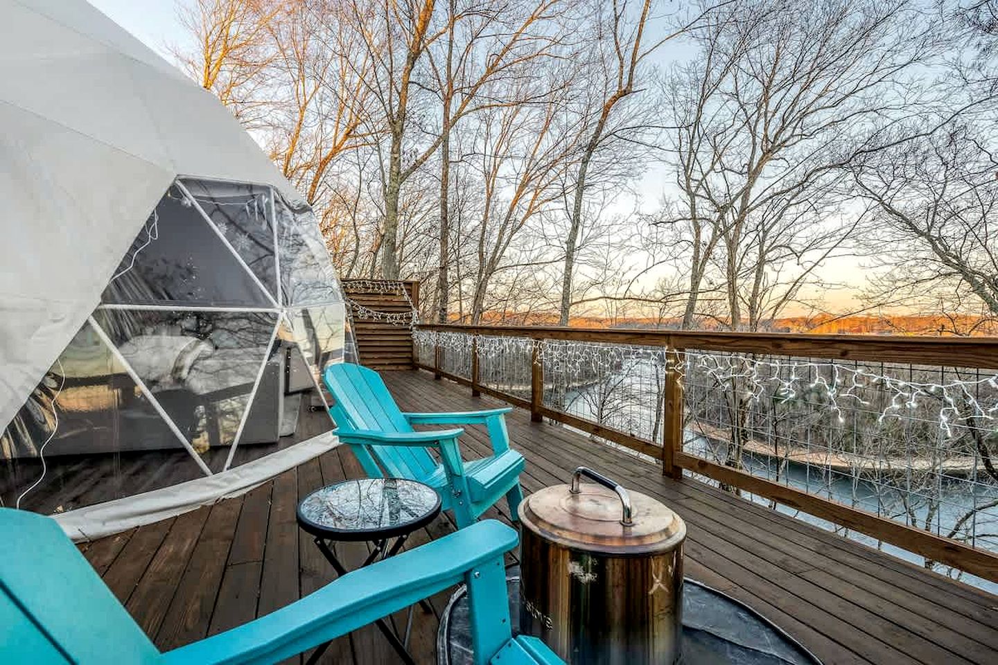 Lakefront Dome with Private Deck and Amazing Hiking Trails in Tennessee