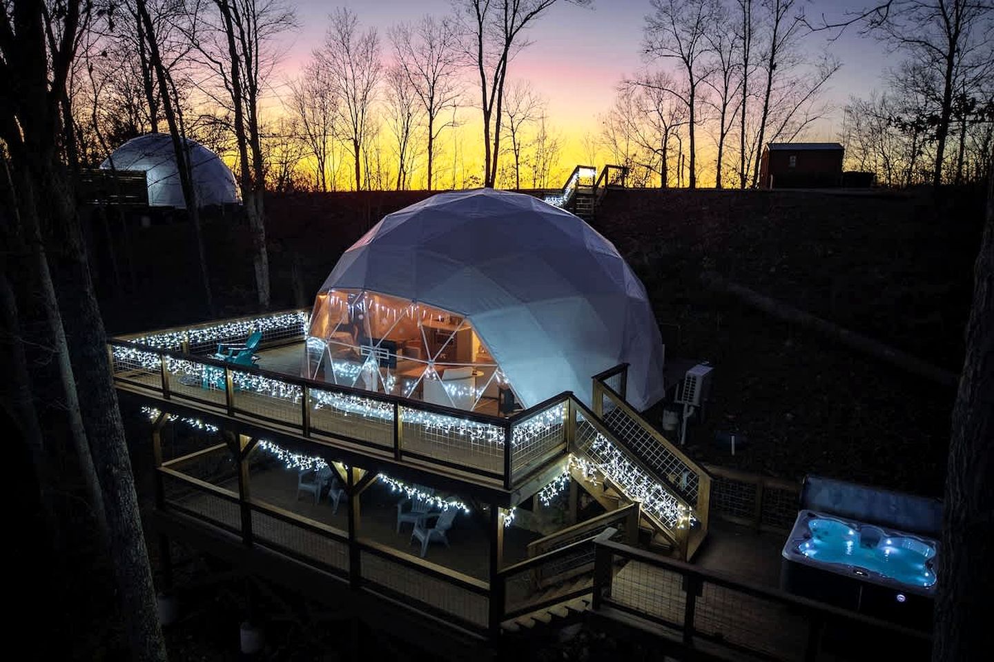 Domes (United States of America, Smithville, Tennessee)