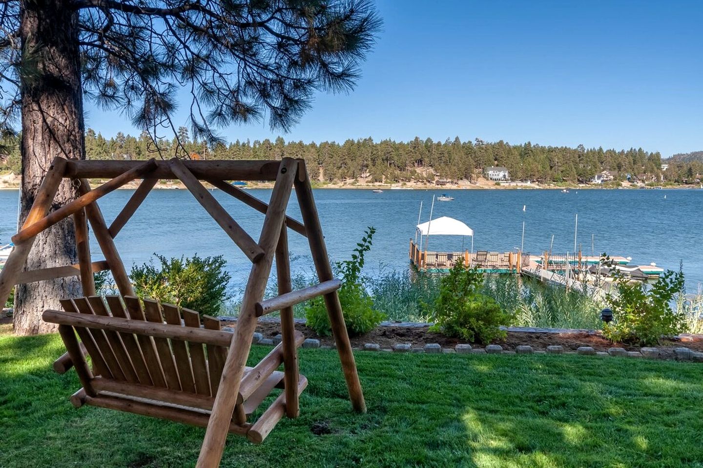 Outstanding Lake Cabin with Hot-Tub, Views and Game Room in California