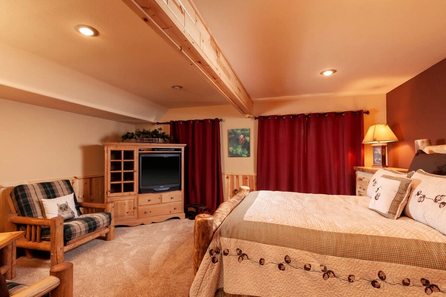 Outstanding Lake Cabin with Hot-Tub, Views and Game Room in California