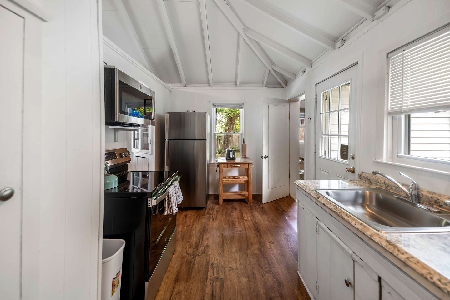 Charming Cabin Near Plymouth Rock, Massachusetts