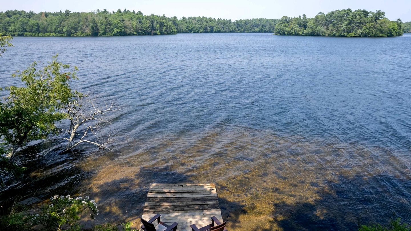 Charming Cabin Near Plymouth Rock, Massachusetts