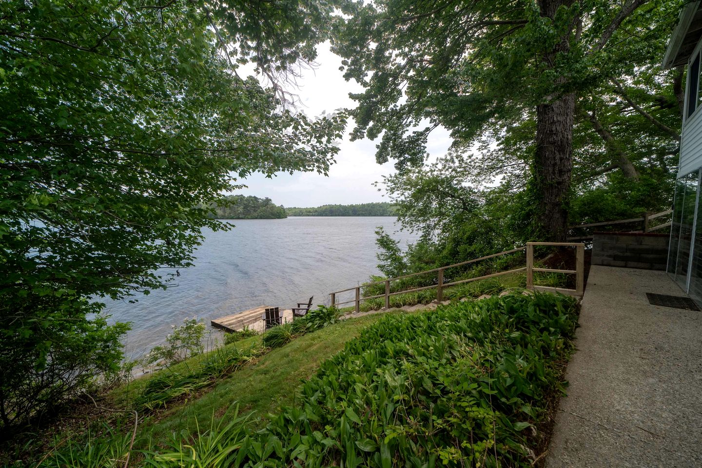 Charming Cabin Near Plymouth Rock, Massachusetts