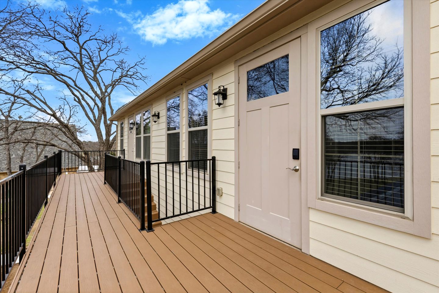 Lakeview Game Loft Retreat with Private Beach Access near Little Elm Beach, Little Elm, Texas